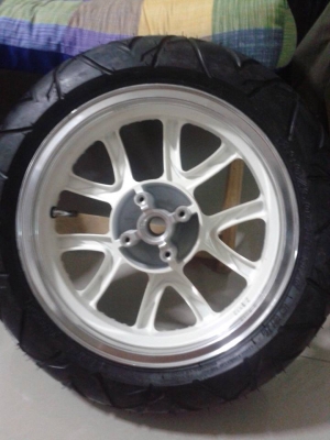 ขายล้อแม็ก+ยางใส่ PCX