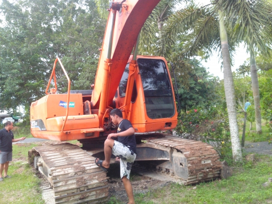 ขายรถแบ็กโฮ DOOSAN SOLAR225LC-V ใช้ไป 64XX ชั่วโมง