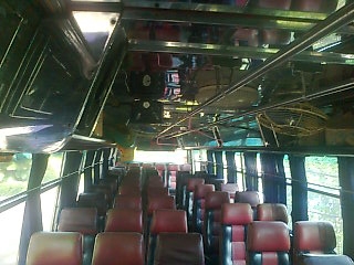 ขายรถบัสตรัง-สตูลพร้อมคิวในเส้นทาง ยี่ห้อเบนซ์ เครื่อง 6BG1-811407 175 แรงม้า เลขตัวรถ 328-053-60-023581 แบบตัวถัง XU ยาว 12 เมตร พัดลม เครื่องเสียงพร้อม 52 ที่นั่ง มีประกันชั้น 3 ขนาดยาง 1000 ราคา 560000