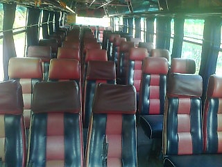 ขายรถบัสตรัง-สตูลพร้อมคิวในเส้นทาง ยี่ห้อเบนซ์ เครื่อง 6BG1-811407 175 แรงม้า เลขตัวรถ 328-053-60-023581 แบบตัวถัง XU ยาว 12 เมตร พัดลม เครื่องเสียงพร้อม 52 ที่นั่ง มีประกันชั้น 3 ขนาดยาง 1000 ราคา 560000