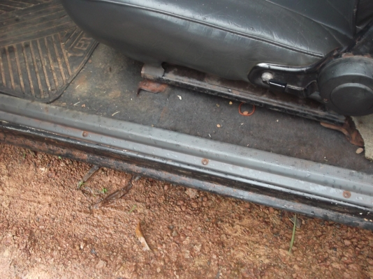 HERO 4 ประตู