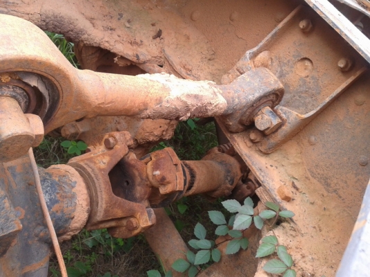 ขาย ROCKY 210 2 เพลา หัวคัสซี เครื่องล่าง (ไม่มีเครื่อง เกียร์) ขาย ROCKY 210 2 เพลา หัวคัสซี เครื่องล่าง (ไม่มีเครื่อง เกียร์)