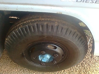 ขายรถ 6 ล้อดัมพ์ ISUZU NKR 88 แรงม้า คัสซี NKR55EX5S-7107129 ราคา 450000