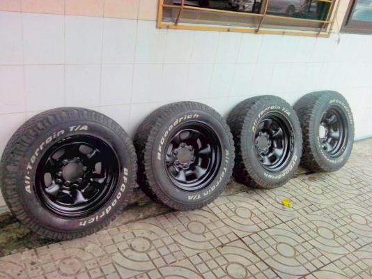 ขายล้อกะทะวีโก้แถมยางbf 235 70 16 ขายล้อกะทะวีโก้แถมยางbf 235 70 16