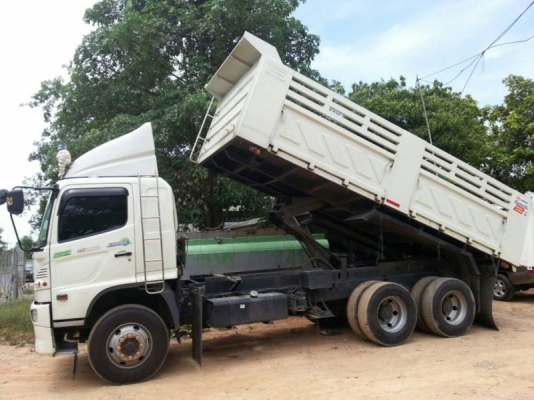 รถฮีโน่ 10 ล้อดั้ม 380 แรงม้า ปี 53  สนใจติดต่อ 081 - 6079515