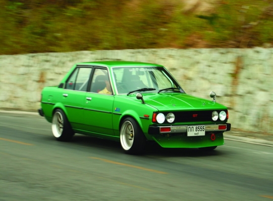 (ขายแล้วขอบคุณ พี่เสือและทีมงานtruck2handด้วยครับ)ขาย KE70.4ประตู ตากลมแท้ปี1980 (หรือแลกเสนอมาครับ)เครื่องแน่นๆ แอร์เย็นๆรถสวยมากทะเบียนเต็มเอกสารพร้อมโอน รูปเยอะ พร้อมรูปแนวทางแจ่มๆ