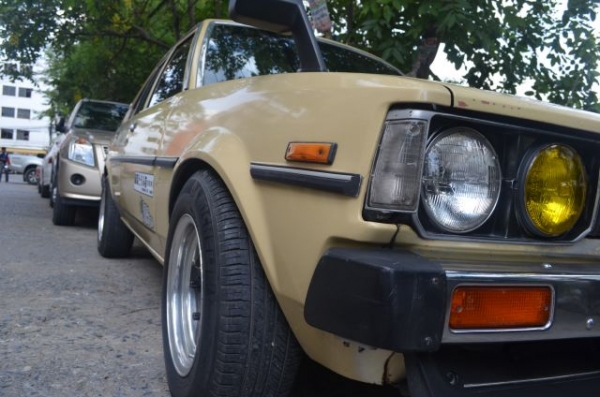 (ขายแล้วขอบคุณ พี่เสือและทีมงานtruck2handด้วยครับ)ขาย KE70.4ประตู ตากลมแท้ปี1980 (หรือแลกเสนอมาครับ)เครื่องแน่นๆ แอร์เย็นๆรถสวยมากทะเบียนเต็มเอกสารพร้อมโอน รูปเยอะ พร้อมรูปแนวทางแจ่มๆ