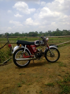 ขาย ยามาฮ่า yl เครื่องไนค์ เก๋าๆ สักคัน