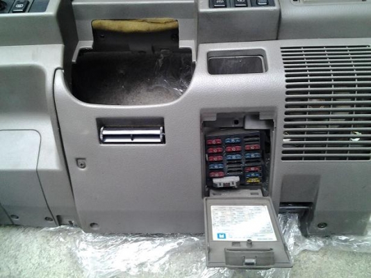 ขายชุดคอนโซนหน้า ISUZU มังกร TFR ขายชุดคอนโซนหน้า ISUZU มังกร TFR