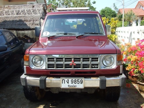 mitsubishi pajero 2.5 4x4WD