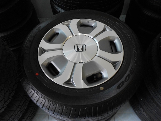 ขายล้อแม็ก New Civic Hybrid ขอบ 15 พร้อมยางป้ายแดงปี 13/เทิร์นได้-ใส่ฟรีค่ะ