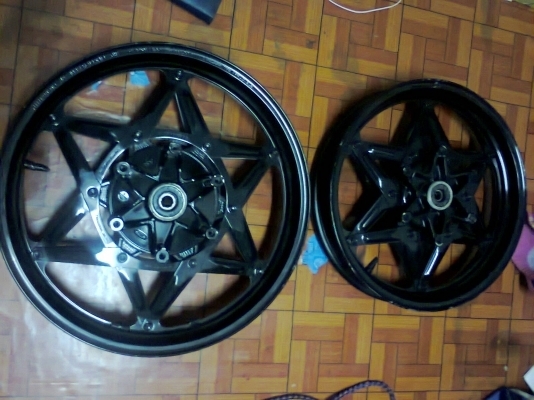 DID  JAPAN แท้สถาพสวยๆๆ  ขอบ  16 x 2.50 และ    18 x2.50 ดิสคู่   แปลงใส่ได้หลายรุ่น