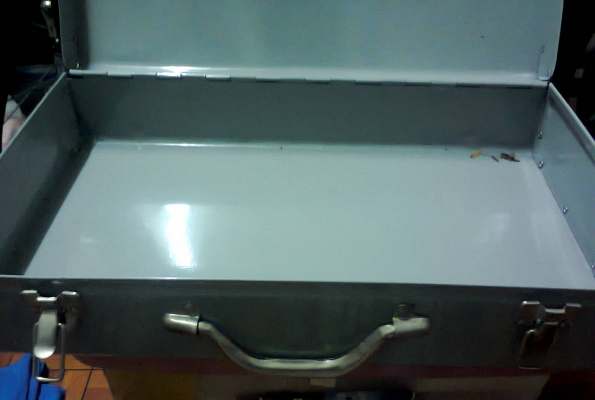 กล่องเหล็ก  ไว้เก็บเครื่องมือ  สวยๆๆ