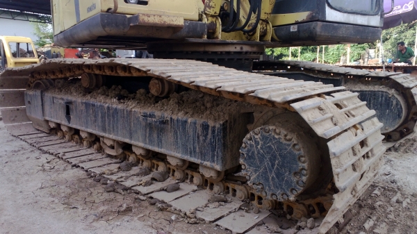 PC200-6  ซีเรียลสูงS/N96007 โซ่ใหม่ เอวแน่น ไฟฟ้าครบ แอร์ครบ เล่มทะเบียน