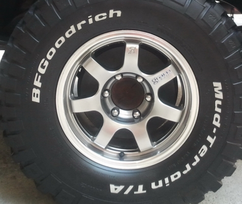 แม๊กซ์GRAMLIGHT 6รู ขอบ16กว้าง8ออฟ20ขายถูก