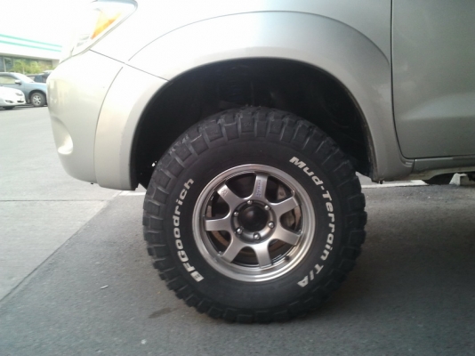 แม๊กซ์GRAMLIGHT 6รู ขอบ16กว้าง8ออฟ20ขายถูก