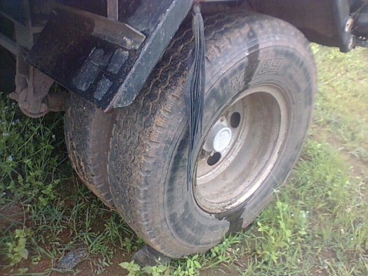 ขายลูกพ่วง คอกเกษตร   ยาว 6.40 เพลาใหม่2เส้น ใช้งานไม่ถึงปี หรือเเลกหางเทเลอร์ดั้ม