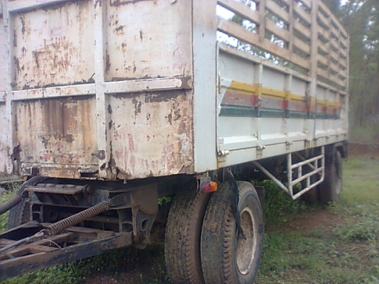 ขายลูกพ่วง คอกเกษตร   ยาว 6.40 เพลาใหม่2เส้น ใช้งานไม่ถึงปี หรือเเลกหางเทเลอร์ดั้ม