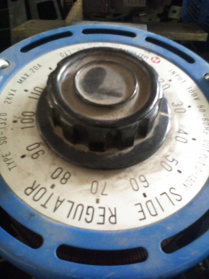 หม้อแปลงหม้อ 20 A. แรงดันไฟเข้า110 V.หมุนปรับแรงดันได้ จากญี่ปุ่นแท้(มี3 อัน)