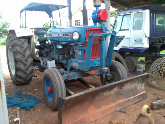 ขายฟอร์ด เครื่อง77 T1 รถบ้านๆ เจ้าของขายเอง สภาพดี ใช้งานปกติ มีอุปกรณ์ 2 อย่าง ขายไม่แพง