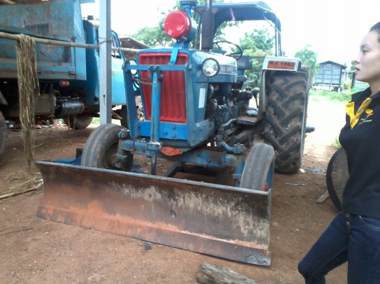 ขายฟอร์ด เครื่อง77 T1 รถบ้านๆ เจ้าของขายเอง สภาพดี ใช้งานปกติ มีอุปกรณ์ 2 อย่าง ขายไม่แพง