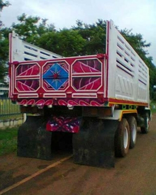 ขายรถบรรทุกสิบล้อดั๊มพ์ HINO F18 เครื่องเดิม HO7C เกียร์เดิม แชสซี FN176 2 เพลาดั๊มพ์สามมิตร