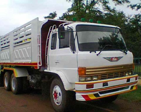 ขายรถบรรทุกสิบล้อดั๊มพ์ HINO F18 เครื่องเดิม HO7C เกียร์เดิม แชสซี FN176 2 เพลาดั๊มพ์สามมิตร