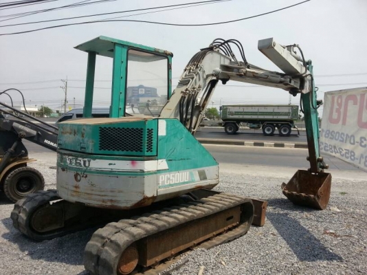 ขายด่วน รถแบคโฮ PC50UU แทร็ตยางมีใบดัน