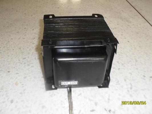 ขายหม้อแปลงไฟฟ้า 220v 5OHz เป็น 110 v 50Hz  ขนาด 5 AMP