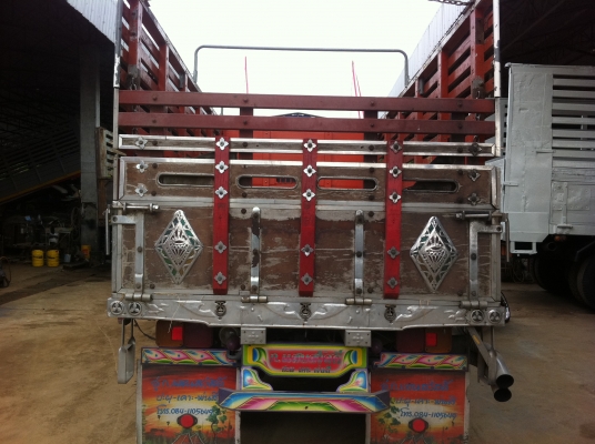 HINO KM310 (กระบะคาร์โก้ไม้มะค่า) เลขตัวรถ KM310 เลขเครื่อง 6BD1 (145 แรงม้า) เครื่องดี คัสซีสวย ช่วงล่าง F ทะเบียนพร้อมโอน