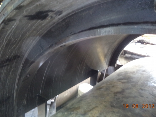เปลือกเรียบของรถบด SAKAI SV520TF เปลือกเรียบของรถบด SAKAI SV520TF