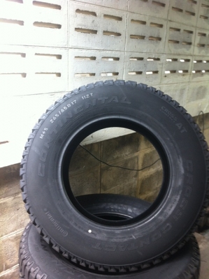 ยางใหม่ปี 13 ขนาด 265-65 R17 AT ราคาไม่แพง