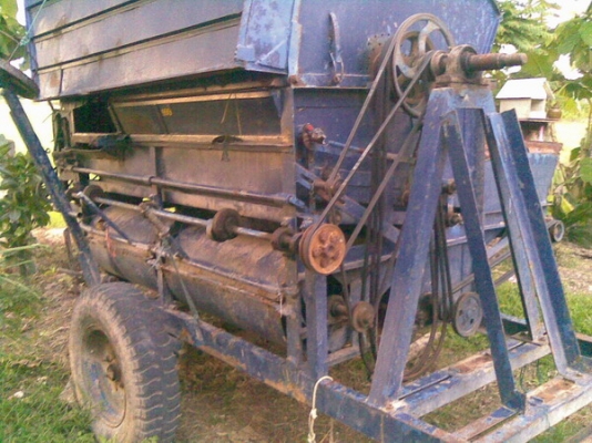 ขายด่วนเครื่องนวดข้าว 6 ฟุต ไทยเส็งต์ยนต์