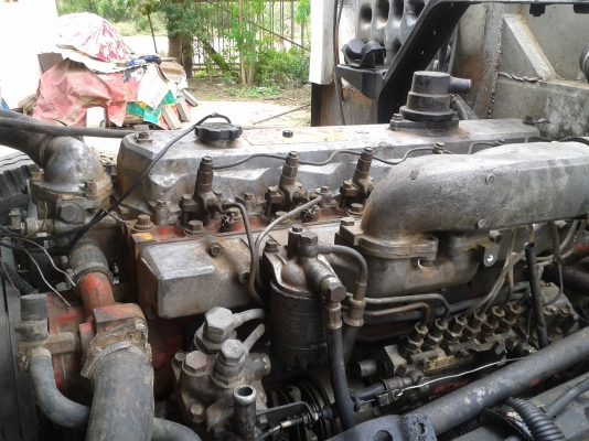 ขายสิบล้อบรรทุกรถเกี่ยวข้าว