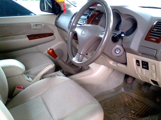 TOYOTA VIGO 3.0E PRERUNER ปี51 เกียร์ธรรมดา เดิมบาง ภายในสะอาดสวย ห้องเครื่องเดิม คานหน้าเดิม