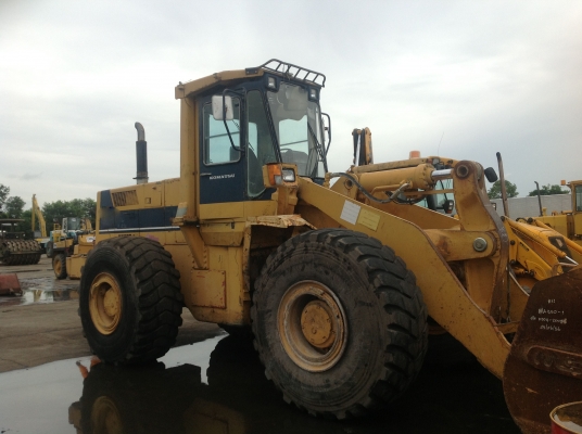 รถตักล้อยาง Komatsu WA450-1 รถนอกนำเข้า สวยๆ