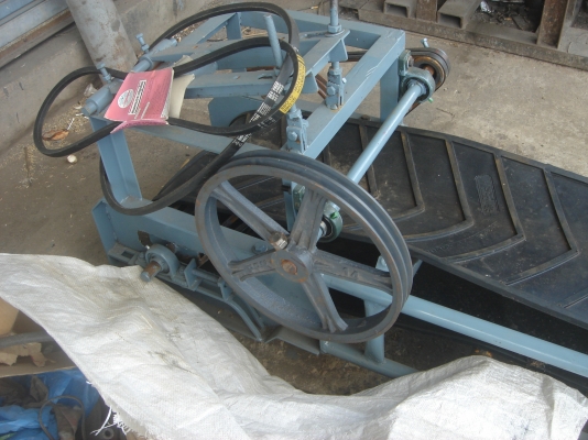 เครื่องอัดอิฐบล็อกราคาถูก พร้อมติดตั้ง