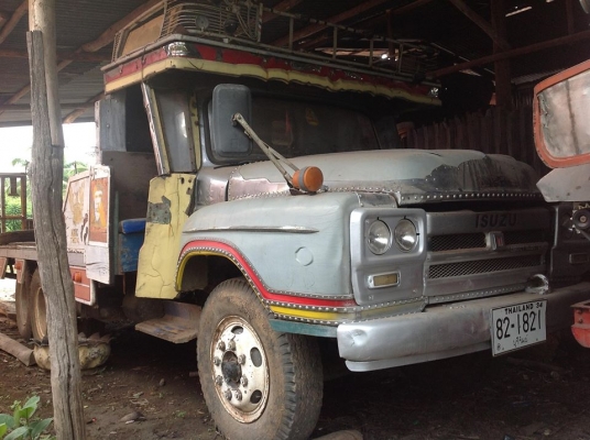 ขายรถเกี่ยวสภาพดี พร้อม 10 ล้อหัวยาวเพลาเดียว พร้อมใช้งาน