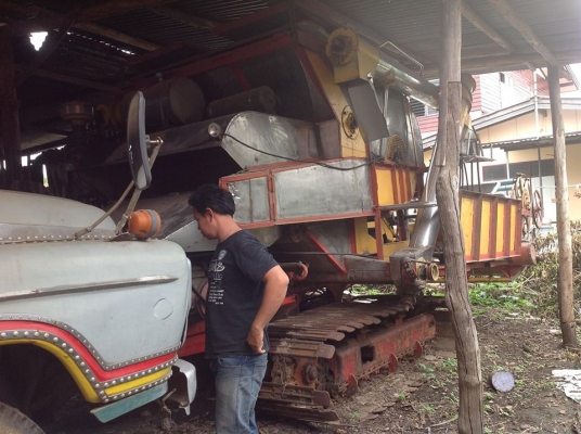 ขายรถเกี่ยวสภาพดี พร้อม 10 ล้อหัวยาวเพลาเดียว พร้อมใช้งาน