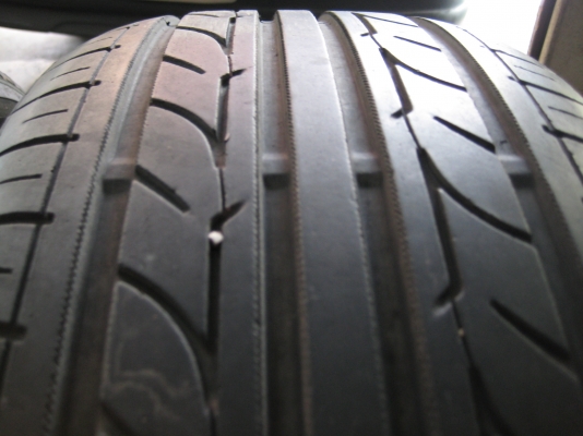 ยาง yokohama earth1 215/55/17 ปี 10 2เส้น สภาพสวย