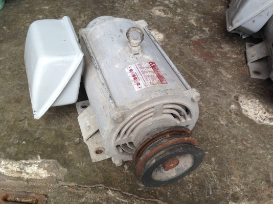 ขายมอเตอร์ mitsubishi 3 HP. 1400 RPM. ไฟบ้าน 220 V สภาพสวยพร้อมใช้งาน เคยเปลี่ยนฝาครอบใหม่อย่างเดียว