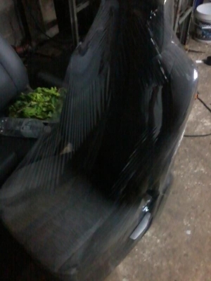 ขายเบาะเดิม  เชฟโลเลตป้ายแดง 2013 สวยมากครับ ใส่ DMAX ได้ครับ