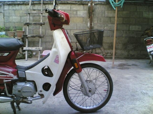 ขายดรีมคุรุสภา ทะเบียนเต็มพร้อมโอน เครื่องเงียบอะไหร่ครบสีเดิมๆรถสภาพสวยพร้อมใช้งาน ขาย 13500 บาท