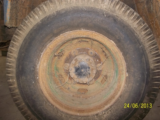 ขาย6ล้อกลางทะเบียนเอกสารพร้อมโอน  Fหลัง