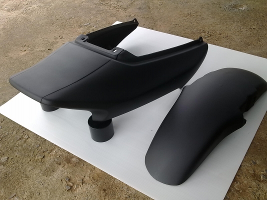 ขายท้าย บังโคลนหน้า cb400 v.s 98 ขายท้าย บังโคลนหน้า cb400 v.s 98