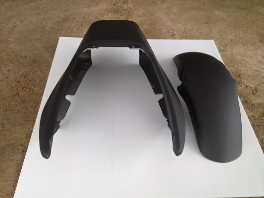 ขายท้าย บังโคลนหน้า cb400 v.s 98 ขายท้าย บังโคลนหน้า cb400 v.s 98