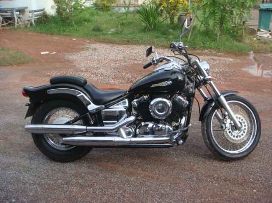 -------- YAMAHA Drag Star Custom 400 ---------