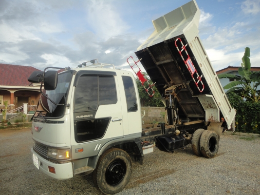 ประกาศขายรถดัมพ์ 6 ล้อ 5 คิว HINO เครื่อง H07D 6 สูบแบบหัวเดี่ยว