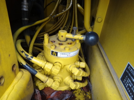 รถขุดดิน SK100 มาร์ค ทรี สภาพสวย  นำเข้าจากญี่ปุ่น เดินทางถึงไทยแล้วเมื่อเร็ว ๆ นี้ โทร.081-373-0559