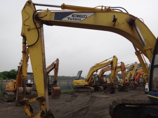 รถขุดดิน SK100 มาร์ค ทรี สภาพสวย  นำเข้าจากญี่ปุ่น เดินทางถึงไทยแล้วเมื่อเร็ว ๆ นี้ โทร.081-373-0559